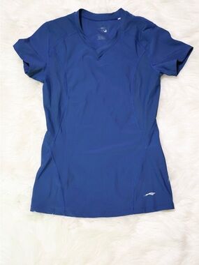Women's Performance Short-Sleeve V-Neck Top - Blue